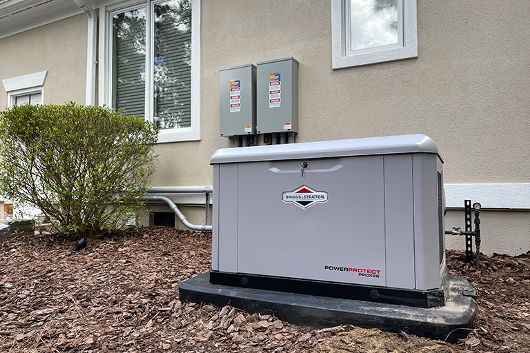 Briggs and Stratton generator outside of home